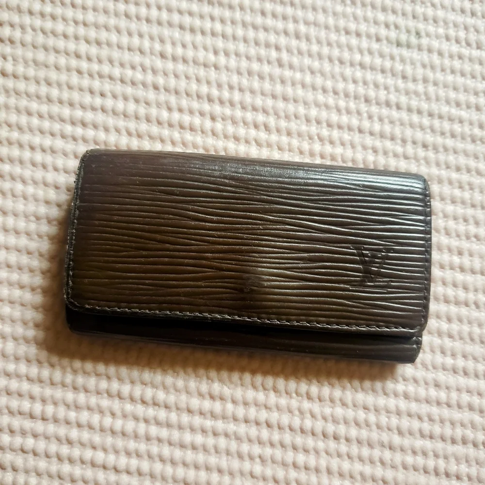 Louis Vuitton Brown Epi Leather Key Holder Case Pouch